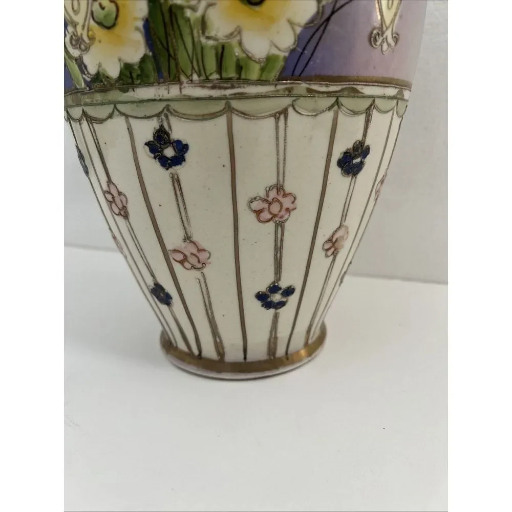 Vintage Hand Painted Urn Vase made in japan‎ 13